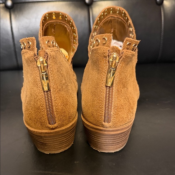 Vincd Camaro Studded Tan Ankle Boots Size 10 - Picture 5 of 6